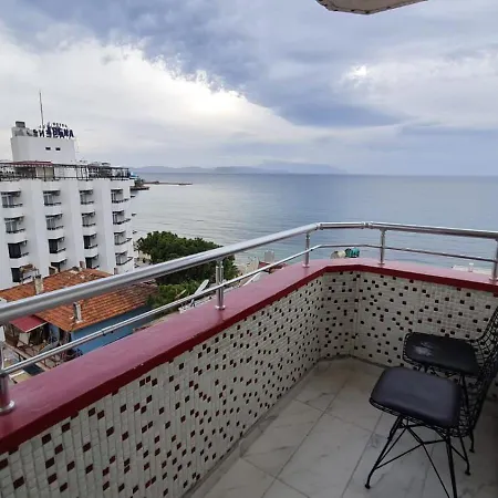 Bianco Hotel *